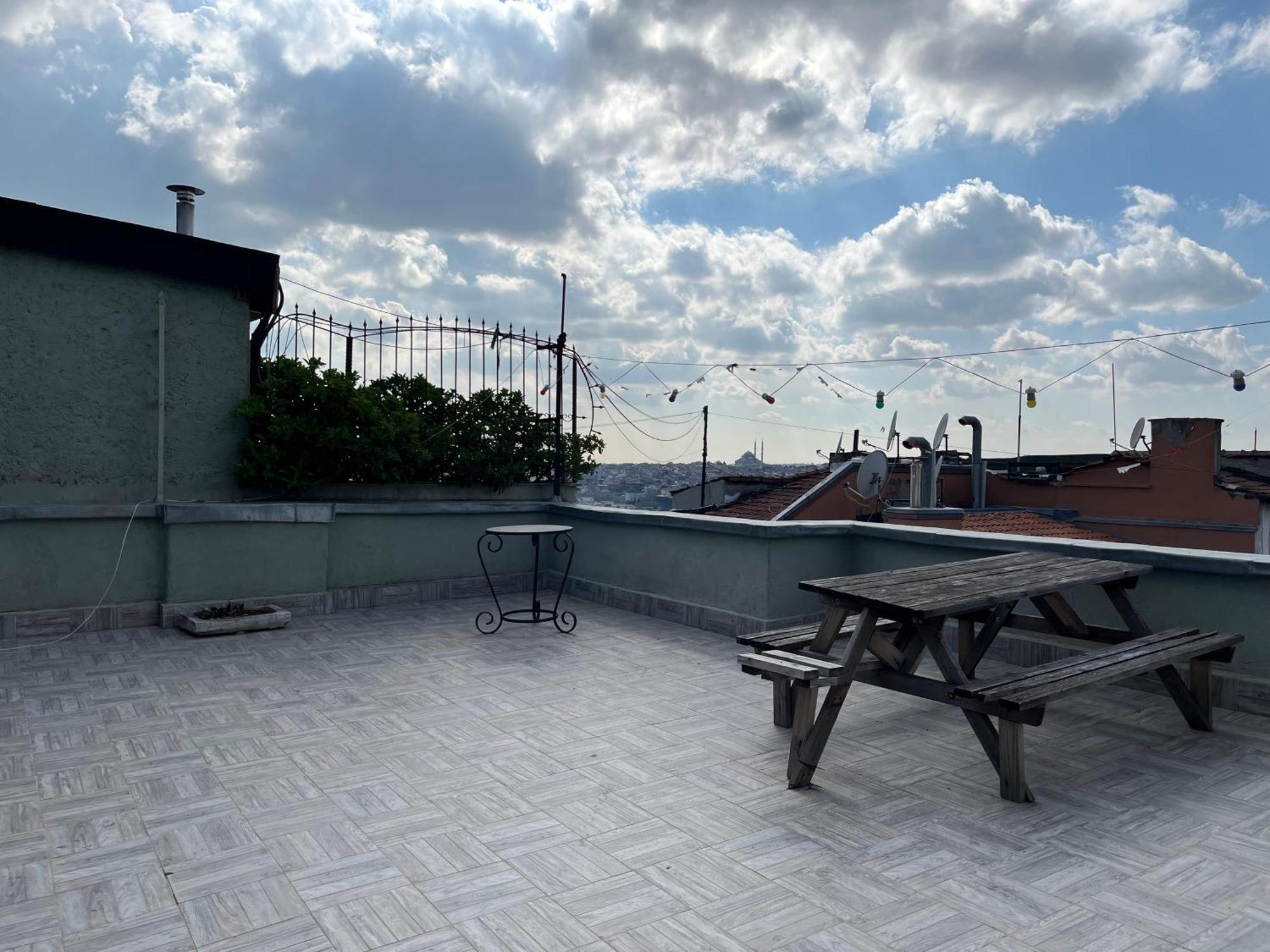 דירות איסטמבול Ganbaru Tours - Flats In Galata מראה חיצוני תמונה